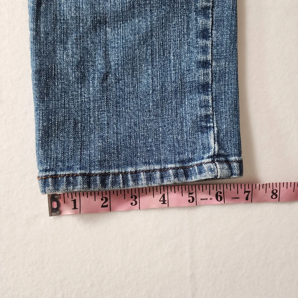 Levis Mid Rise Skinny Blue Medium Wash Denim Jeans
